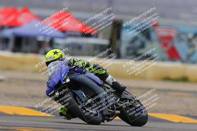 media/Jan-15-2023-SoCal Trackdays (Sun) [[c1237a034a]]/Turn 2 Set 2 (1155am)/